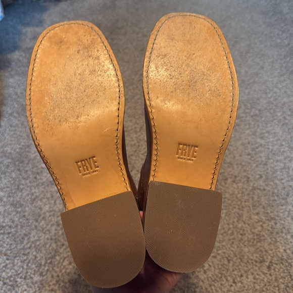 Frye 14L Campus WIDE - Picture 11 of 12